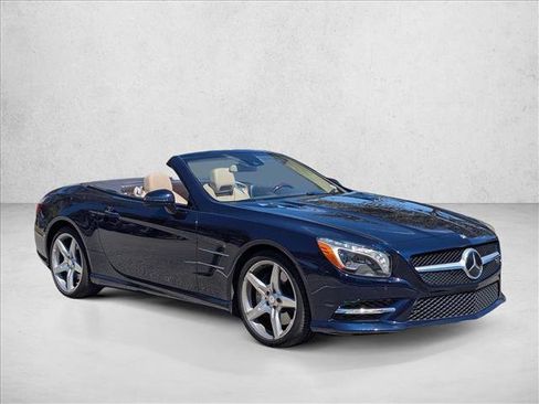 Used 2013 Mercedes-Benz SL 550 image 3
