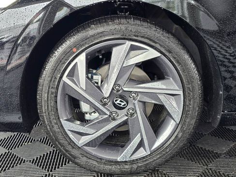 New 2026 Hyundai Elantra Limited FWD image 10
