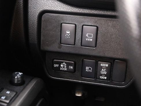 Used 2021 Toyota Tacoma TRD Sport w/ TRD Premium Sport Package AWD/4WD image 21