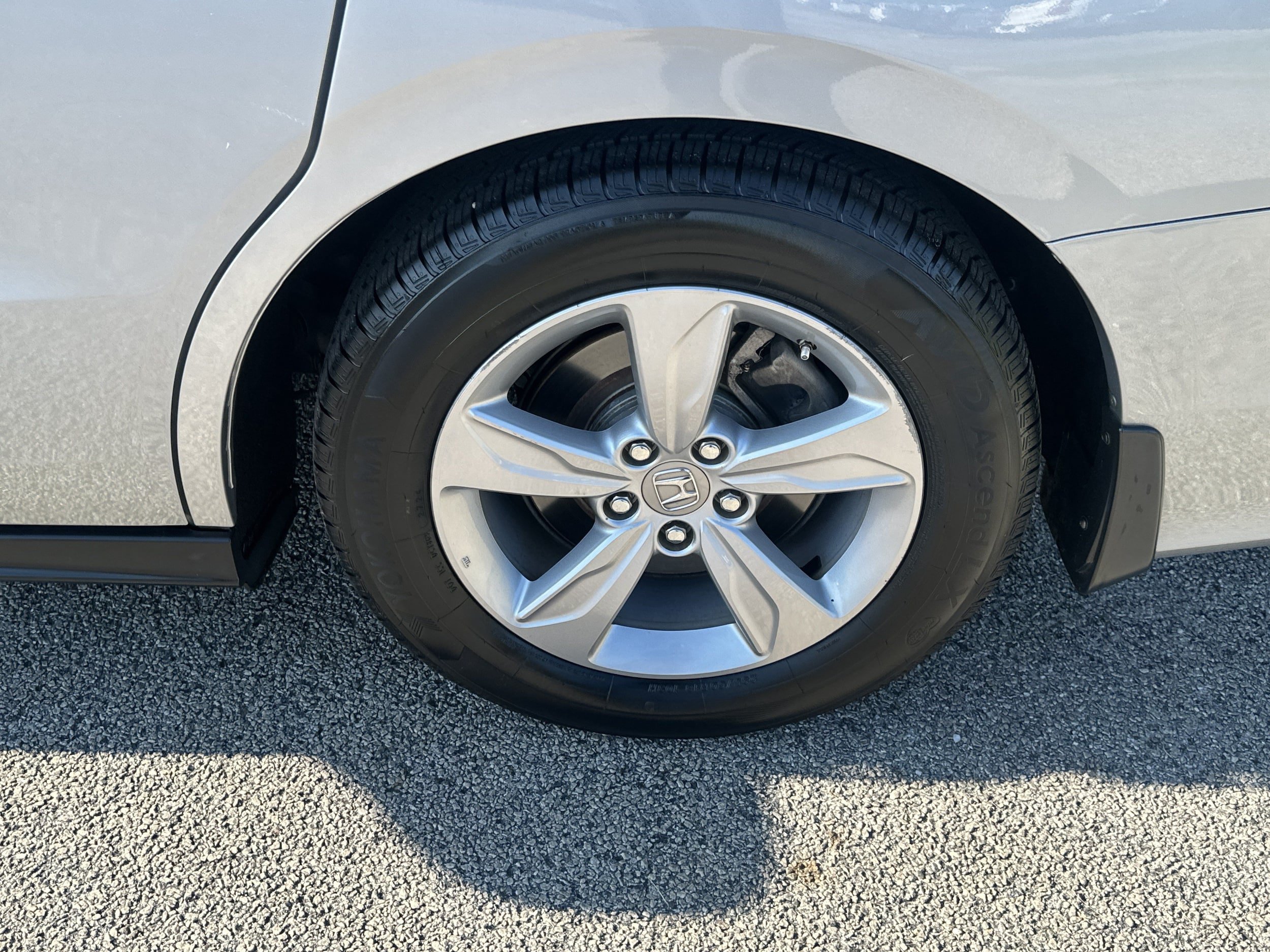 Used 2019 Honda Odyssey EX image 18