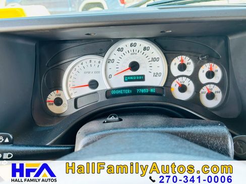 Used 2003 HUMMER H2 w/ Preferred Equipment Group AWD/4WD image 32