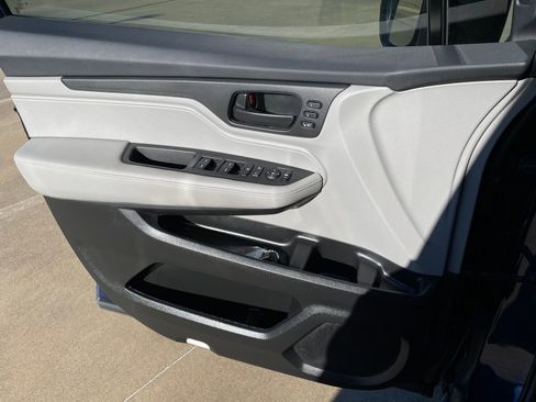 Used 2022 Honda Odyssey EX-L image 23