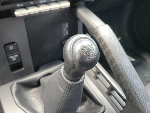 Certified 2024 Toyota Tacoma SR AWD/4WD image 19