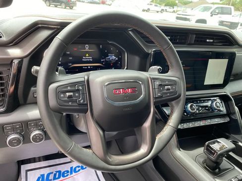 Used 2026 GMC Sierra 1500 AT4 w/ AT4 Premium Package AWD/4WD image 11