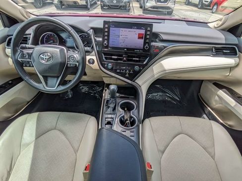 Used 2021 Toyota Camry XLE w/ Navigation Package FWD image 14