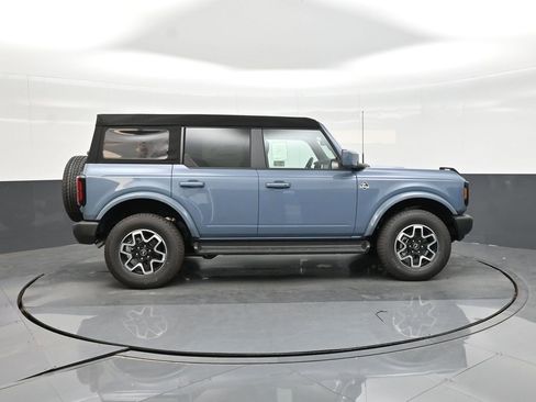 New 2025 Ford Bronco Outer Banks image 18