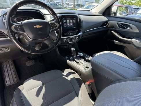 Used 2019 Chevrolet Traverse LT FWD image 24