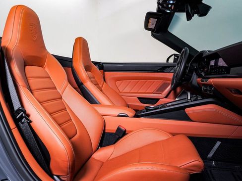 Certified 2025 Porsche 911 Carrera GTS image 16