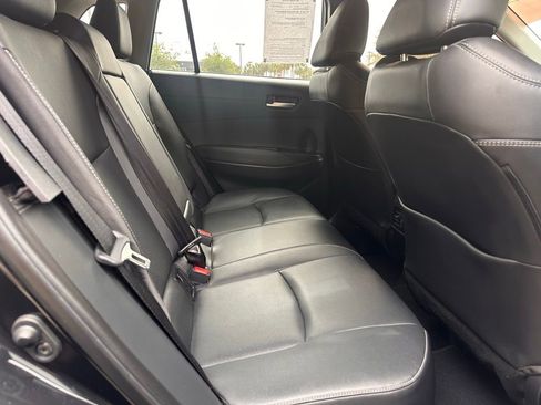 Used 2022 Toyota Corolla Cross XLE FWD image 22