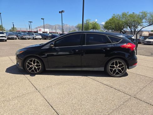 Used 2018 Ford Focus SEL FWD image 5