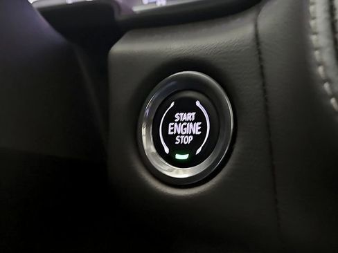 Used 2023 GMC Yukon XL SLT w/ SLT Premium Package RWD image 26