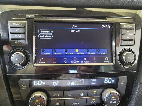 Used 2019 Nissan Rogue SV FWD image 25