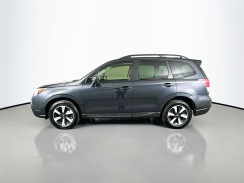 Used 2017 Subaru Forester 2.5i Premium w/ All-Weather Package image 8
