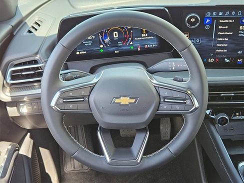 New 2026 Chevrolet Traverse LT w/ Driver Confidence Package FWD image 12
