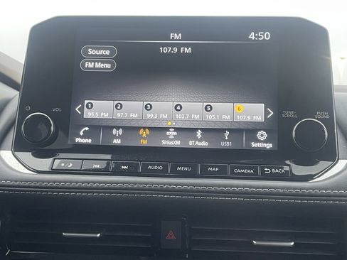 Used 2022 Nissan Rogue SL w/ SL Premium Package image 24