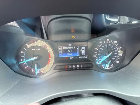 Used 2015 Ford Fusion SE w/ Equipment Group 201A image 12