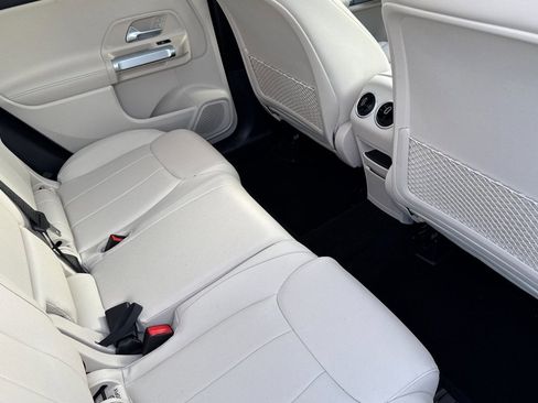 Certified 2023 Mercedes-Benz GLB 250 4MATIC image 30