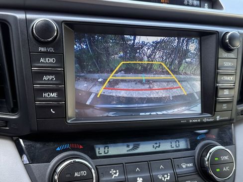 Used 2017 Toyota RAV4 XLE w/ Premium Special Value Package image 18