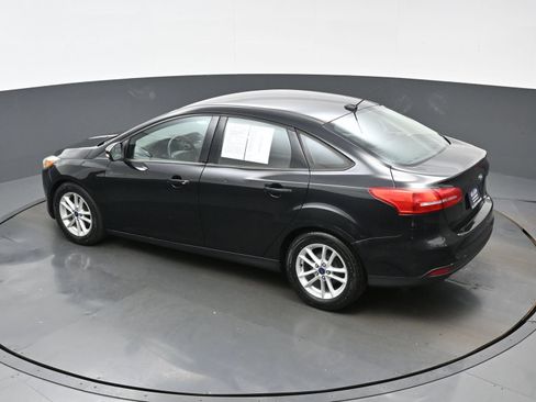 Used 2015 Ford Focus SE FWD image 33