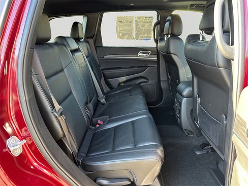Used 2022 Jeep Grand Cherokee Limited image 13