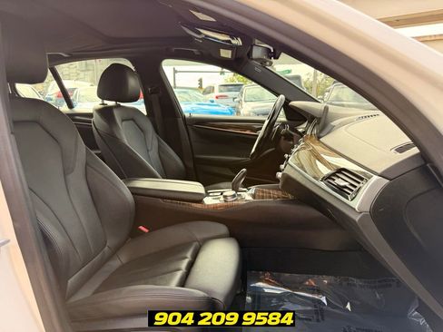 Used 2018 BMW 530e RWD image 37