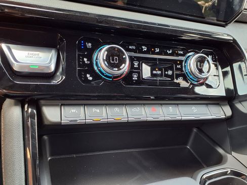 New 2026 GMC Sierra 1500 AT4 w/ AT4 Premium Package AWD/4WD image 6