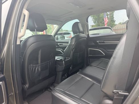 Used 2020 Kia Telluride S w/ S 8 Passenger Seating Package FWD image 21