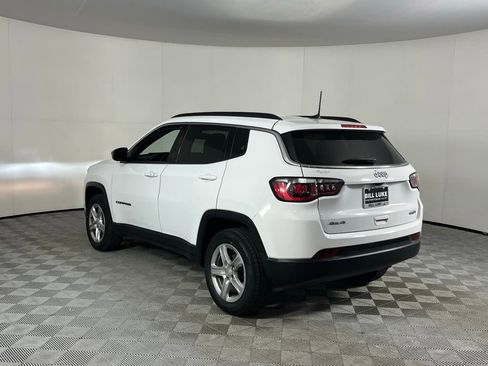 Used 2024 Jeep Compass Latitude image 8