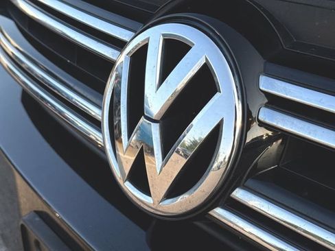 Used 2017 Volkswagen Tiguan S AWD/4WD image 30