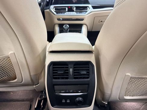 Used 2019 BMW 330i xDrive Sedan w/ Driving Assistance Package AWD/4WD image 31