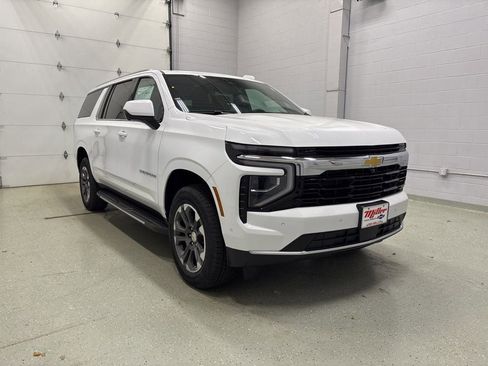 New 2026 Chevrolet Suburban LS w/ Max Trailering Package image 2