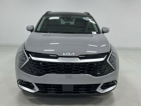 Used 2025 Kia Sportage SX image 8