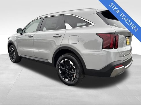 New 2026 Kia Sorento S image 6