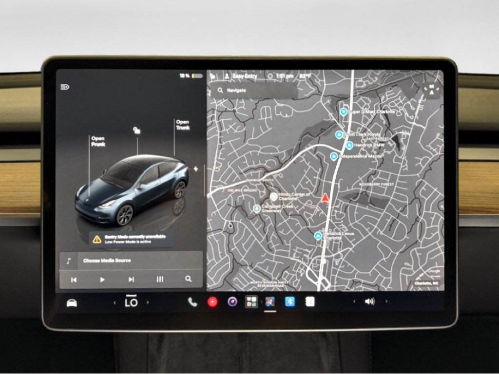 Used 2024 Tesla Model Y Long Range AWD/4WD image 8