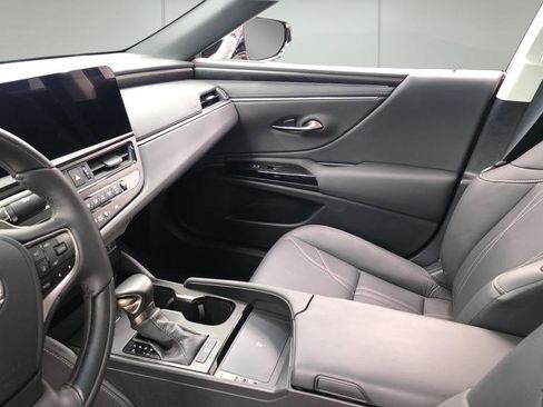 Used 2024 Lexus ES 350 Luxury image 10