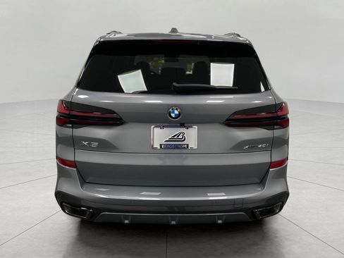 New 2026 BMW X5 xDrive40i w/ M Sport Package AWD/4WD image 4