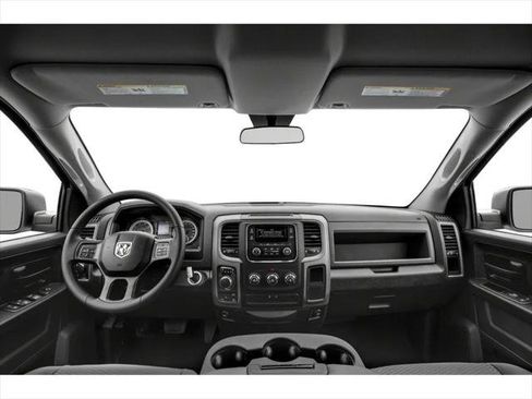 Certified 2019 RAM 1500 Express w/ Express Value Package AWD/4WD image 5