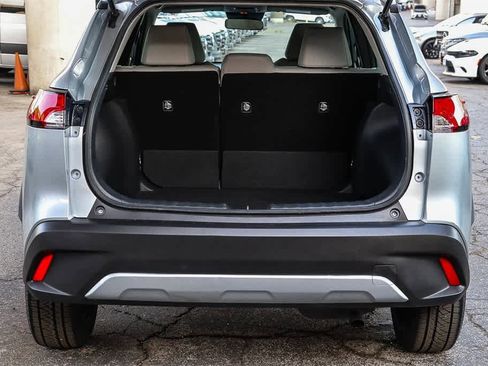 Used 2023 Toyota Corolla Cross L image 25