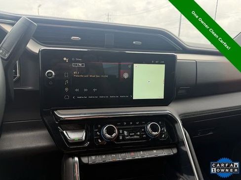 Used 2025 GMC Sierra 3500 Denali image 7