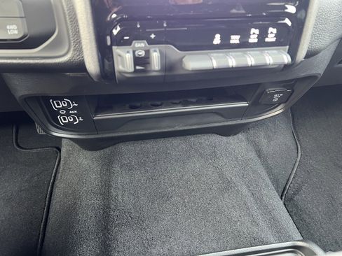 New 2026 RAM 2500 Tradesman image 25