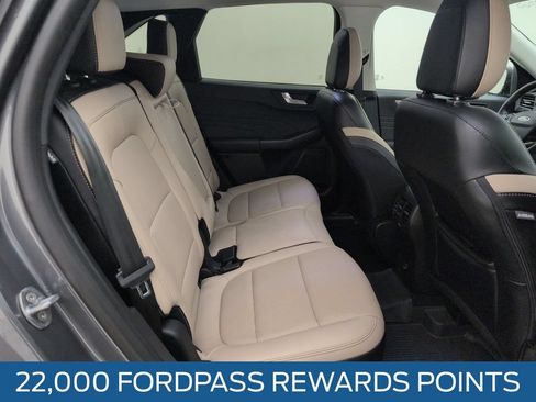 Used 2022 Ford Escape SEL AWD/4WD image 16