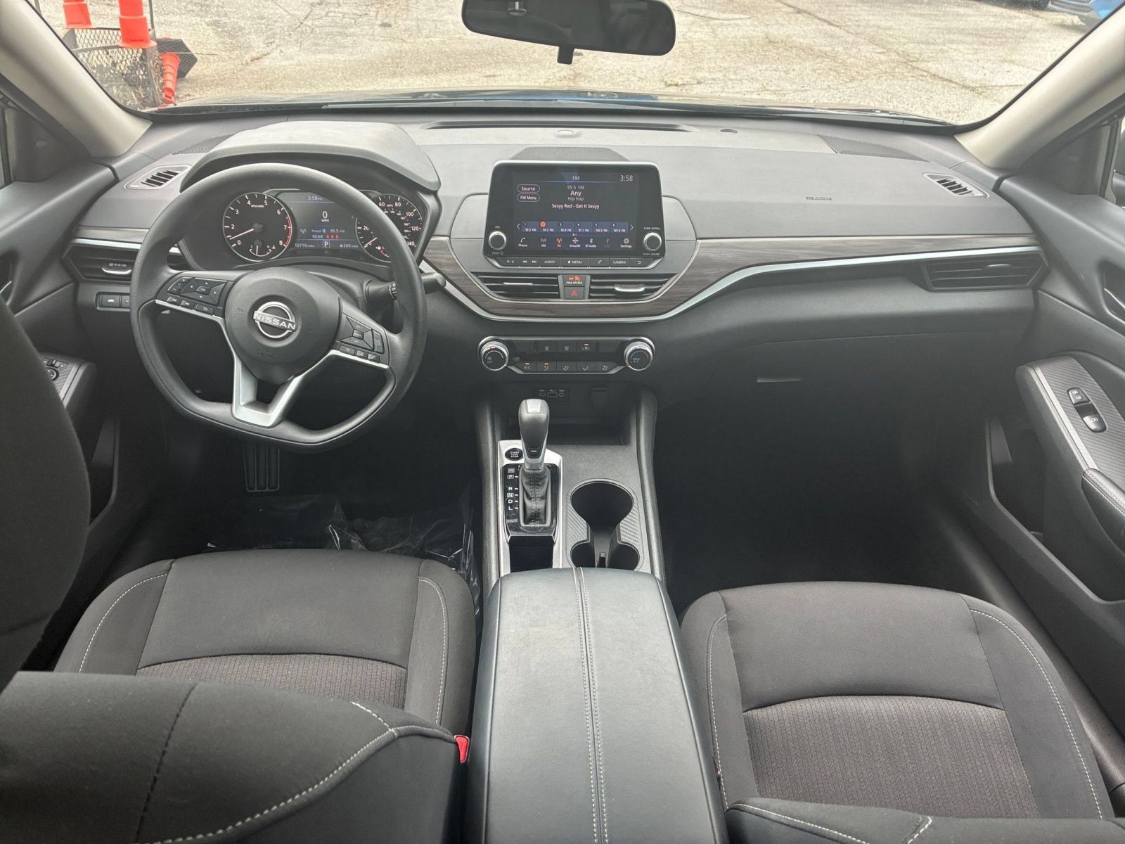 Used 2026 Nissan Altima 2.5 SV FWD image 27