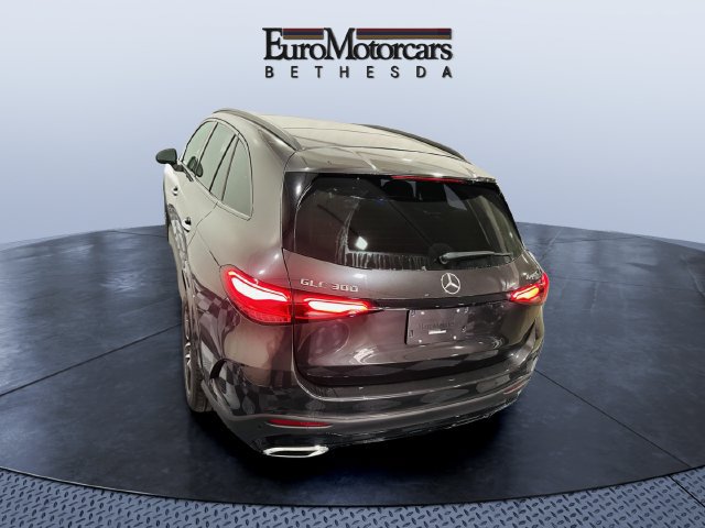 Used 2026 Mercedes-Benz GLC 300 4MATIC image 5