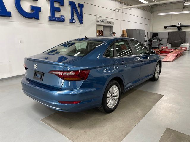 Used 2019 Volkswagen Jetta S w/ Driver Assistance Package FWD image 4