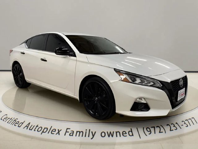 Used 2022 Nissan Altima 2.5 SR w/ Midnight Edition Package AWD/4WD image 7