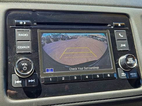 Used 2018 Honda HR-V LX image 21
