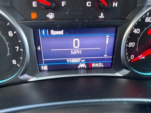 Used 2022 Chevrolet Equinox LT image 16