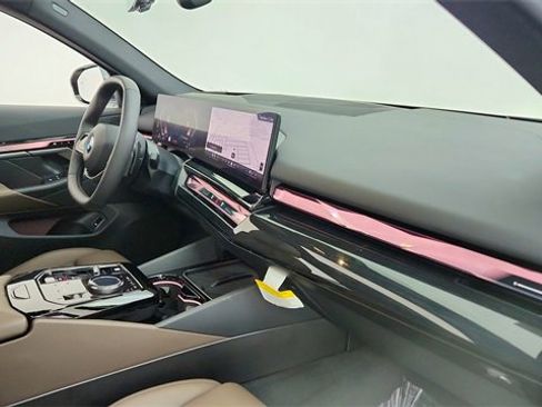 Used 2025 BMW 540i xDrive 540i xDrive image 20