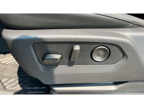 New 2026 Chevrolet Silverado 1500 RST AWD/4WD image 25