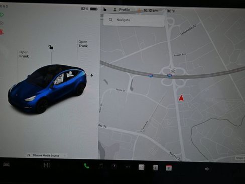 Used 2021 Tesla Model Y Long Range image 10